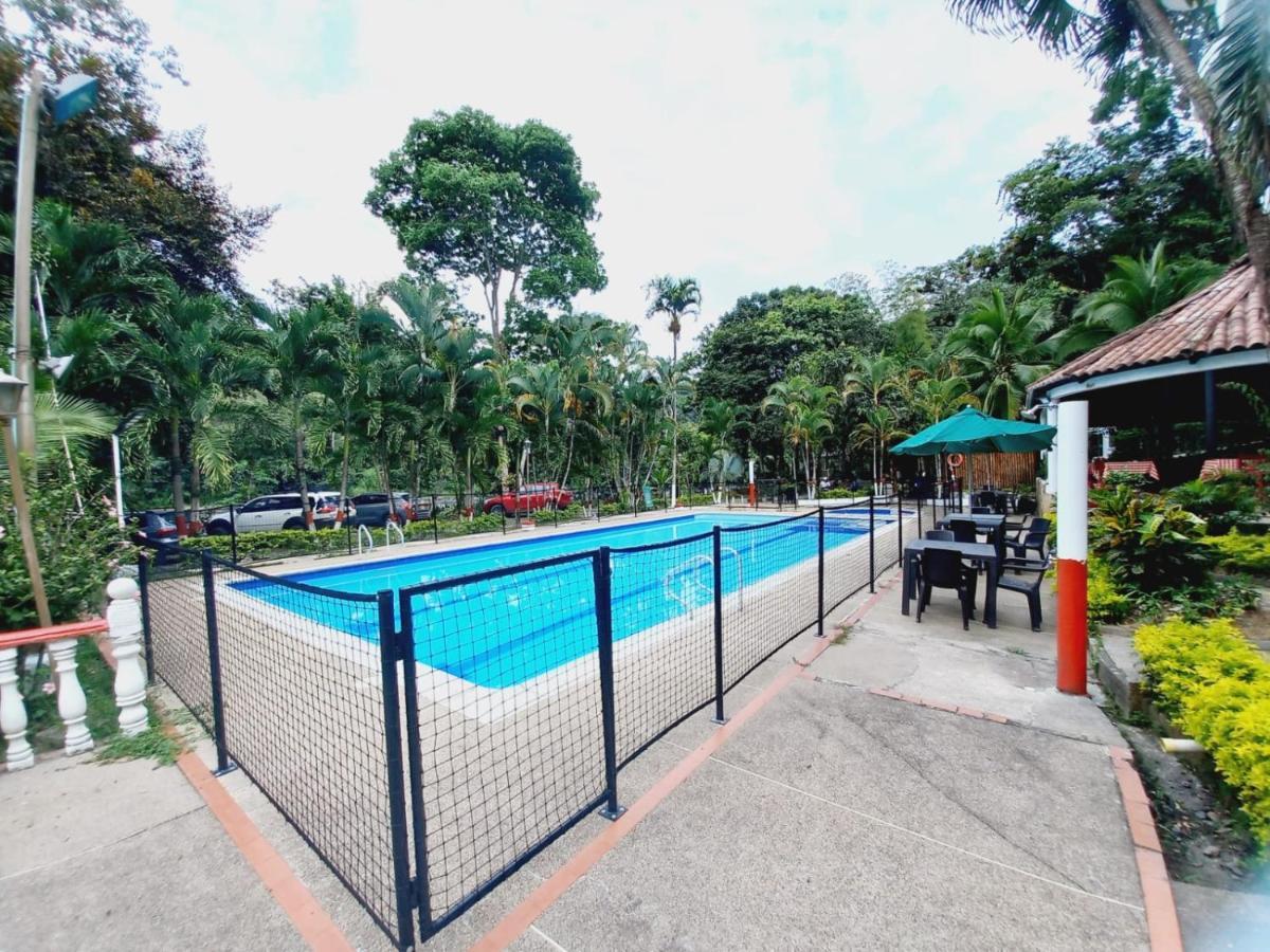 Hotel Campestre La Gaitana Tobia Exterior photo