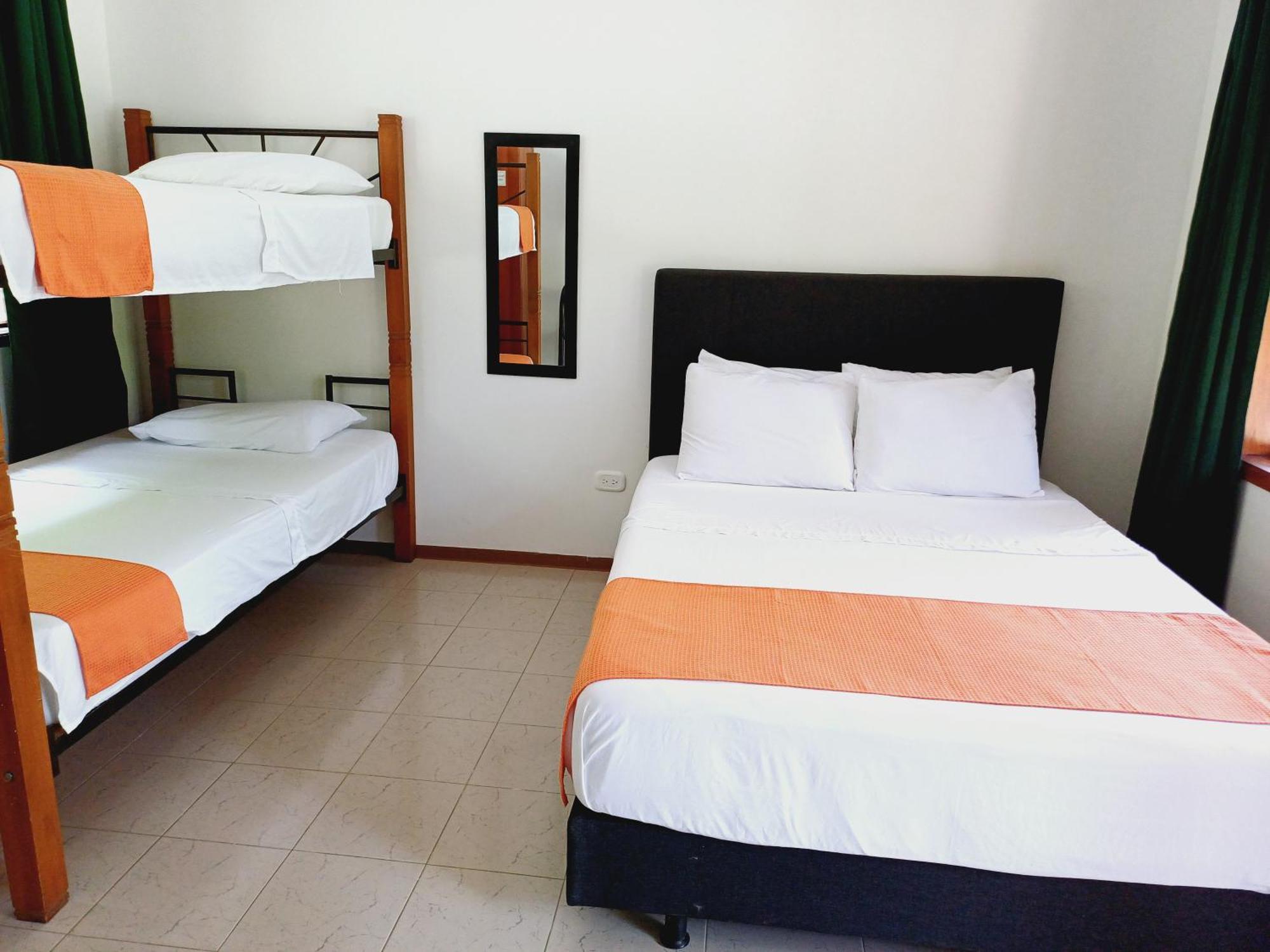 Hotel Campestre La Gaitana Tobia Exterior photo