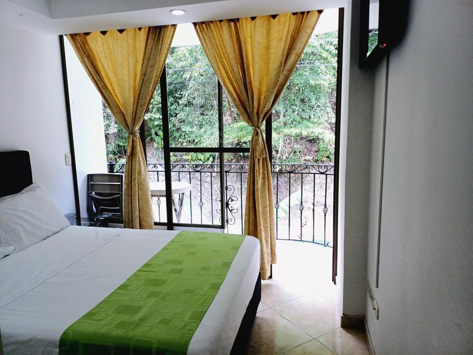 Hotel Campestre La Gaitana Tobia Exterior photo