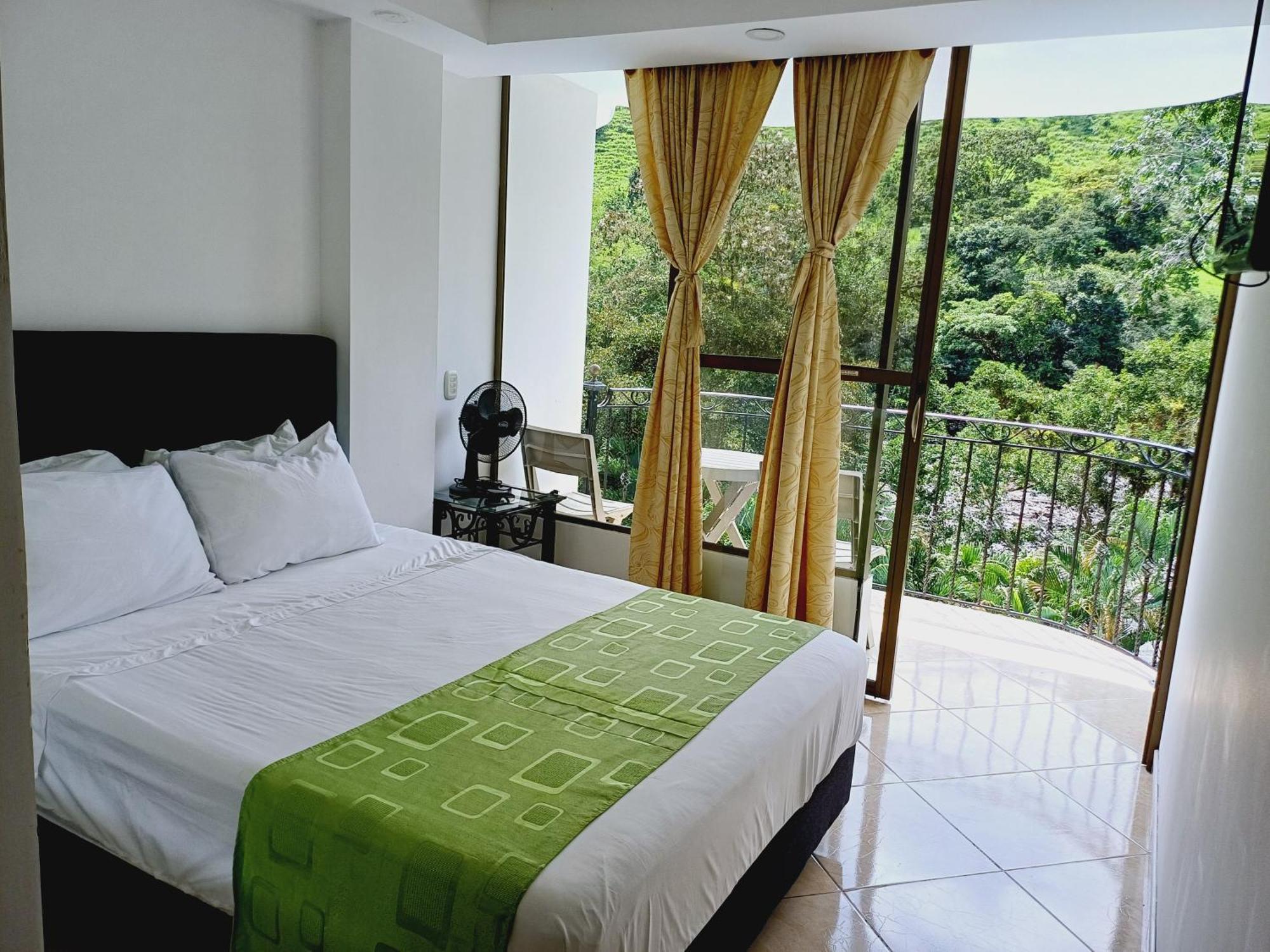 Hotel Campestre La Gaitana Tobia Exterior photo