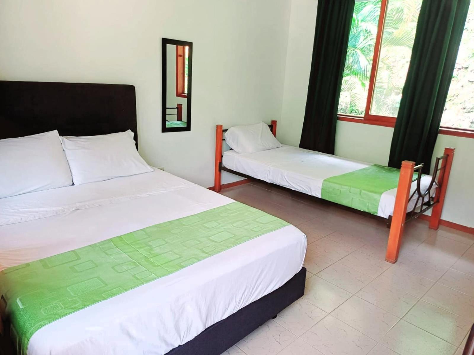 Hotel Campestre La Gaitana Tobia Exterior photo